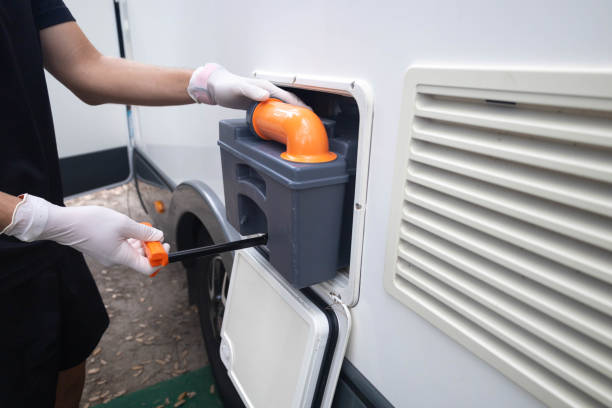 Best Construction site porta potty rental  in Ocala Estates, FL